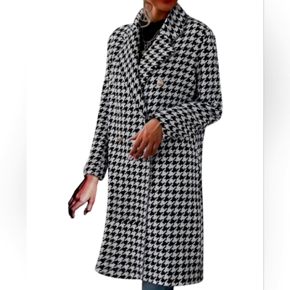 Women's Hound Tooth long light button front coat. Black & white.